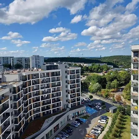 アパート Tri-city